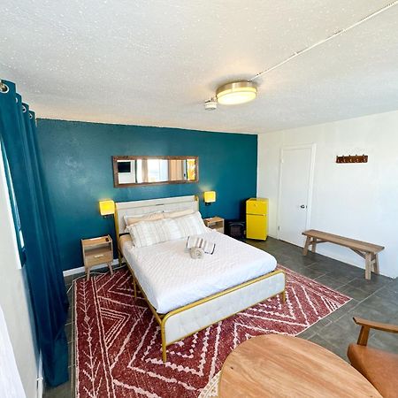 Ith San Diego Beach Bungalow Surf Hostel (Adults Only) Exterior photo