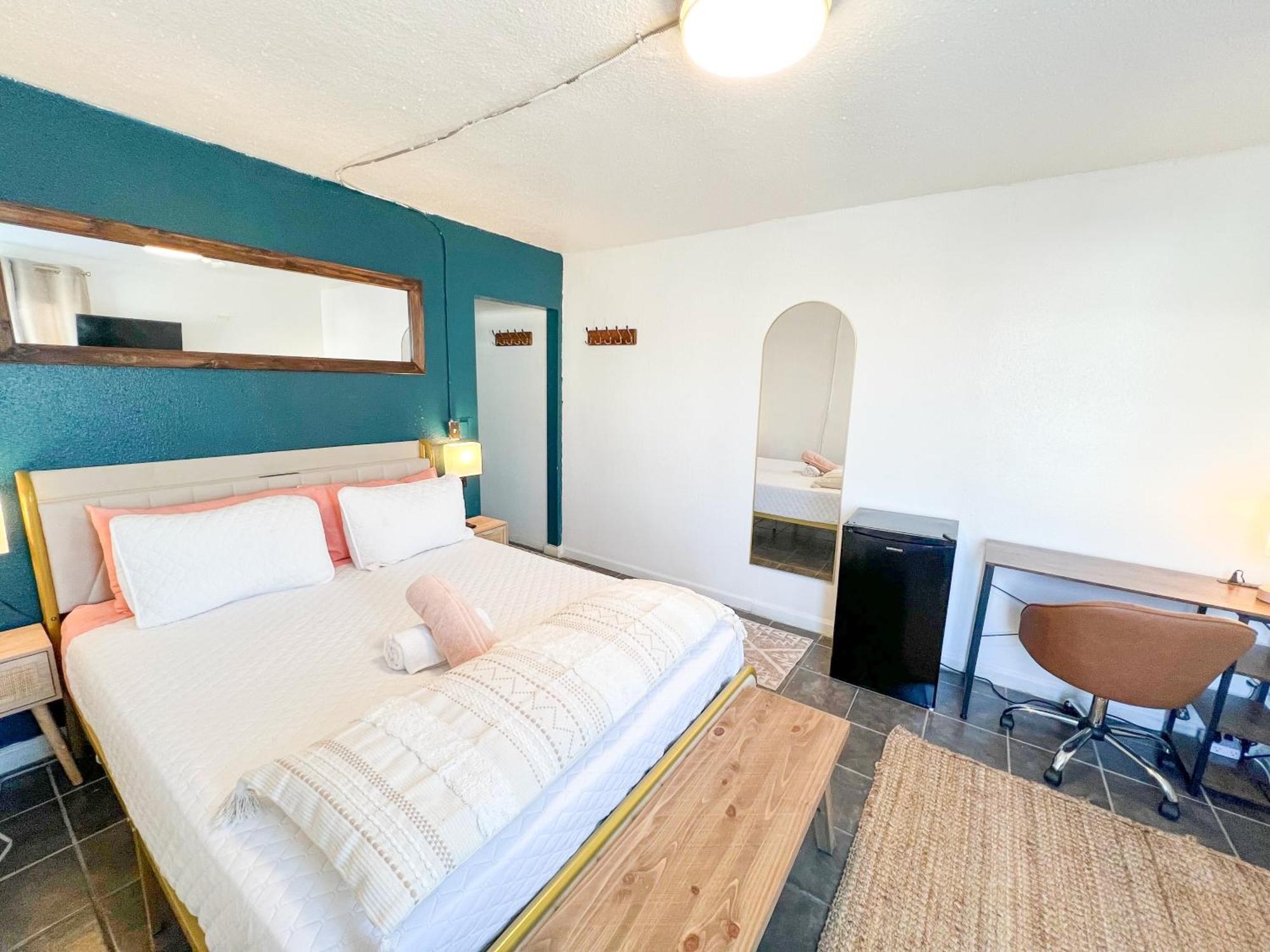Ith San Diego Beach Bungalow Surf Hostel (Adults Only) Exterior photo